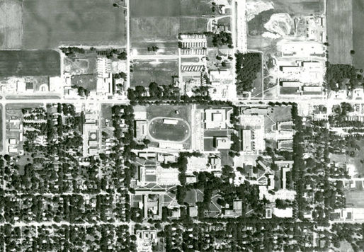 Aerial photograph of a portion of Vermillion showing the University of South Dakota.